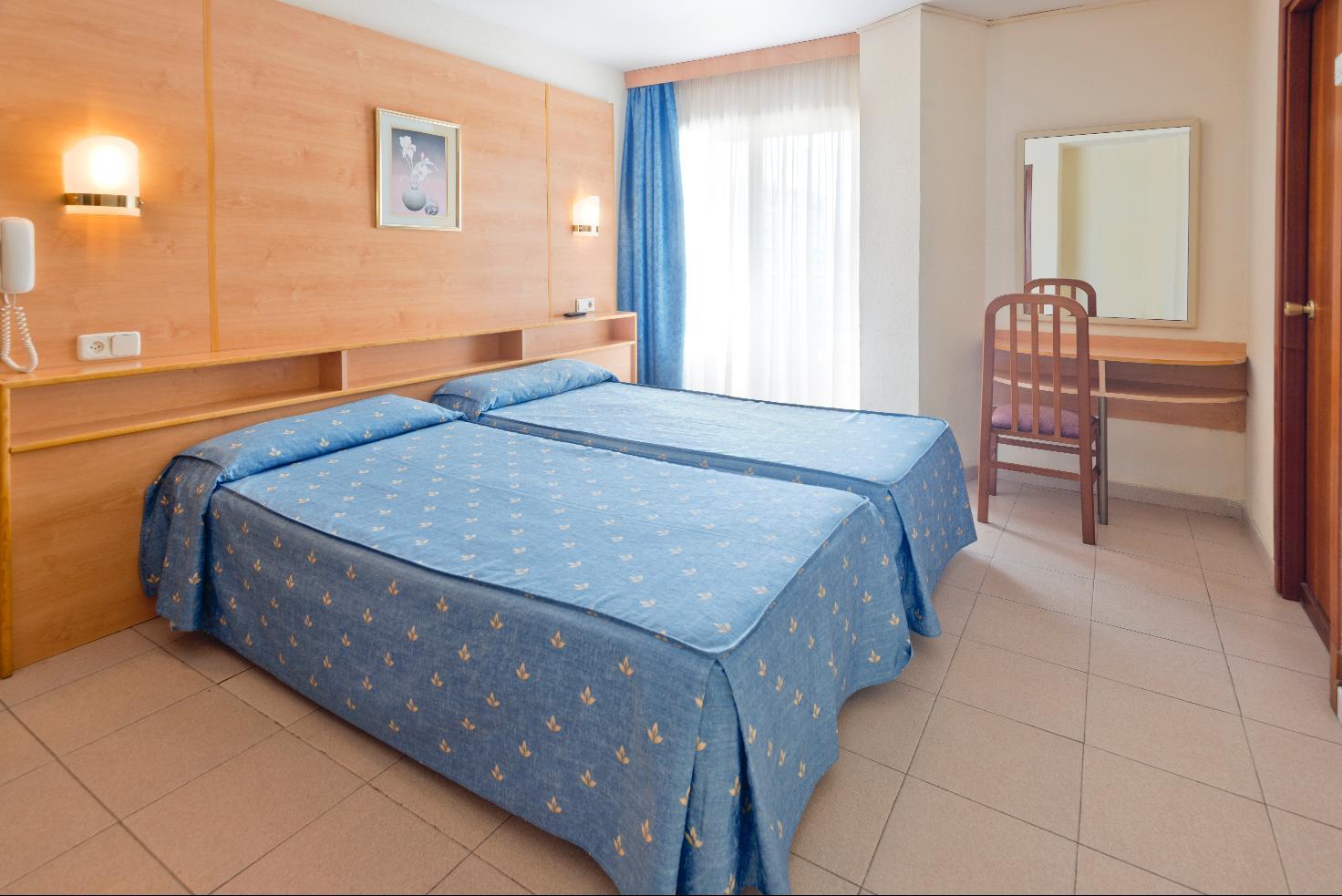 Hotel Htop Summer Sun #htopenjoy Santa Susanna